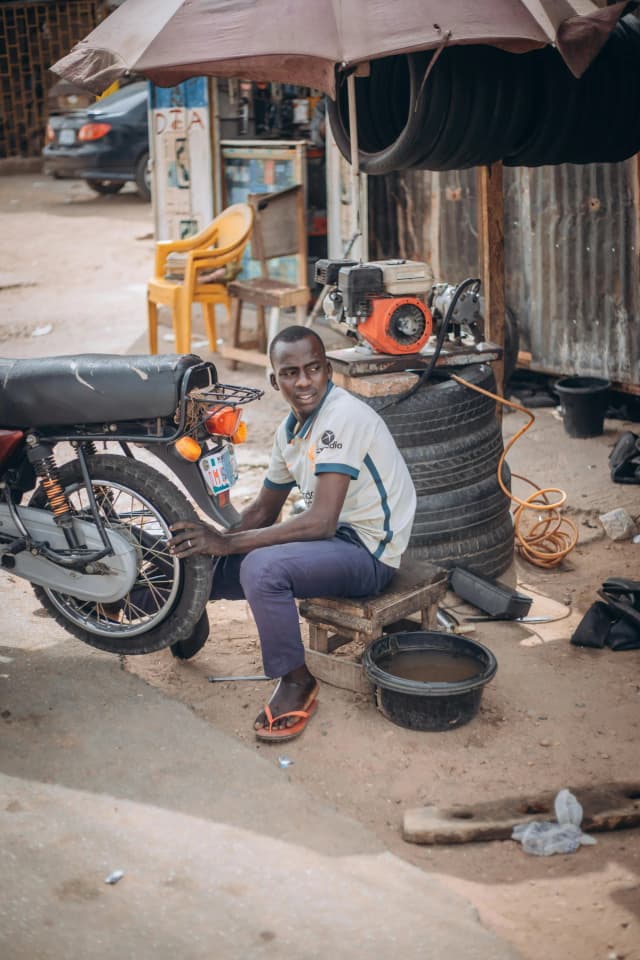 Artisan Mécanicien moto professionnel